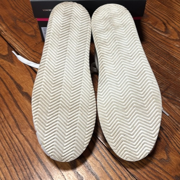 Vince Camuto White Lace Up Type Shoes Style VC-Randay Bright White Size 7.5M - Picture 4 of 12